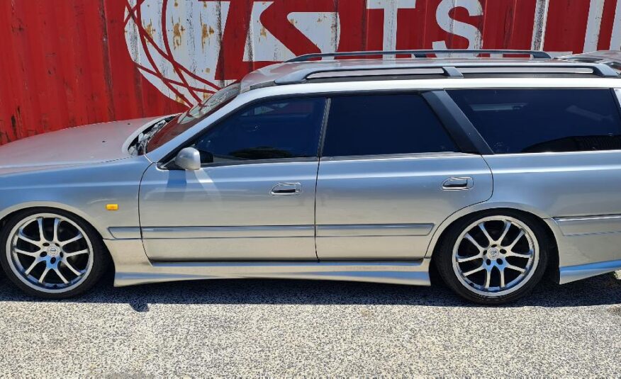 1997 Nissan Stagea