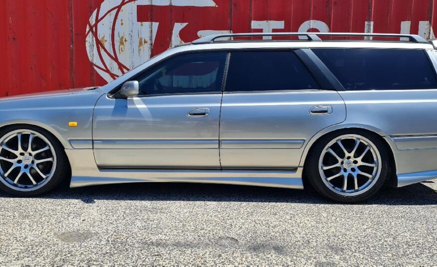 1997 Nissan Stagea