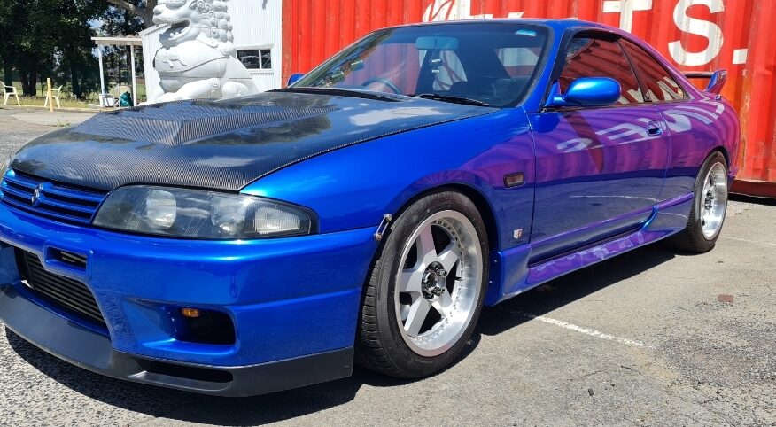 Nissan Skyline R33 GTST